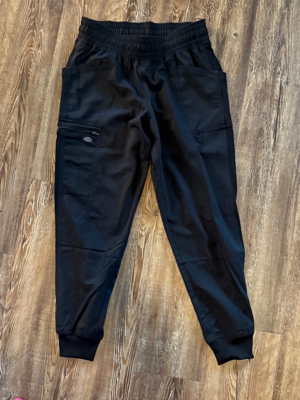 Dickies women’s scrub joggers